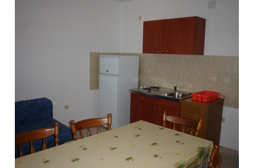 Family pension Kustići 3